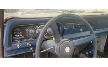 Jeep-J10-1983-Maroon-White