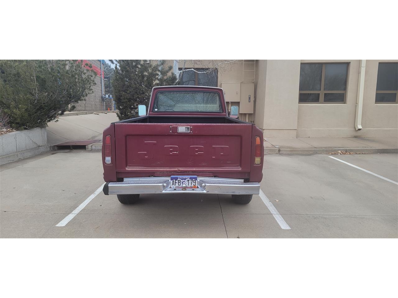 Jeep-J10-1983-Maroon-White-6
