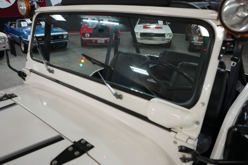 Jeep-Other-1974-White-Black-2