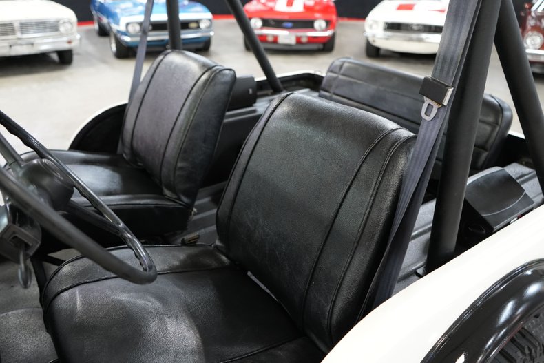 Jeep-Other-1974-White-Black-20