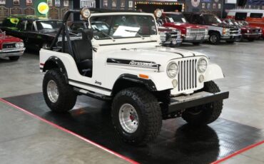 Jeep-Other-1974-White-Black-33
