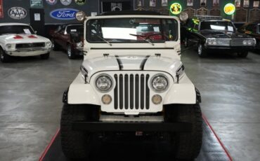 Jeep-Other-1974-White-Black-34