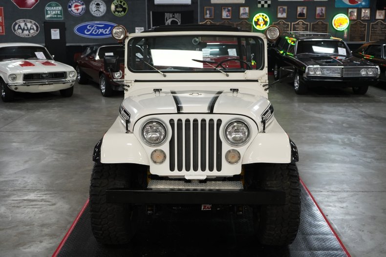 Jeep-Other-1974-White-Black-34