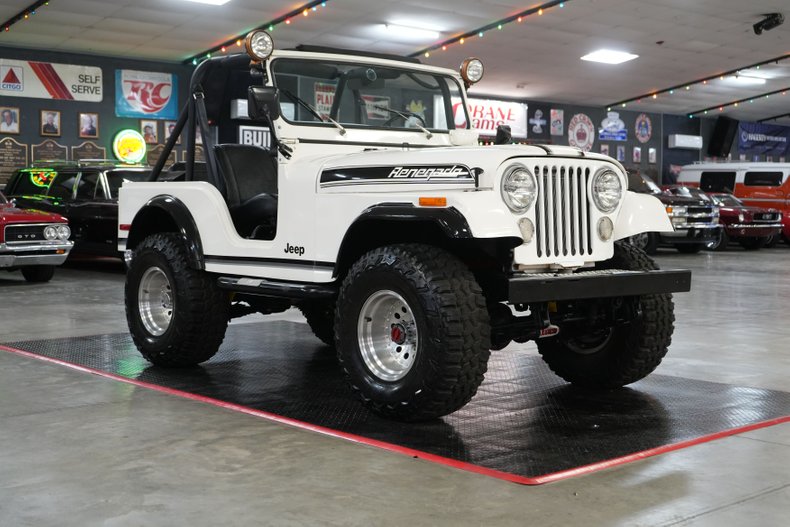 Jeep-Other-1974-White-Black-41