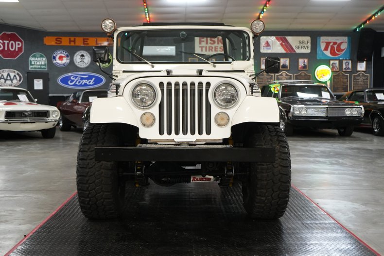 Jeep-Other-1974-White-Black-42