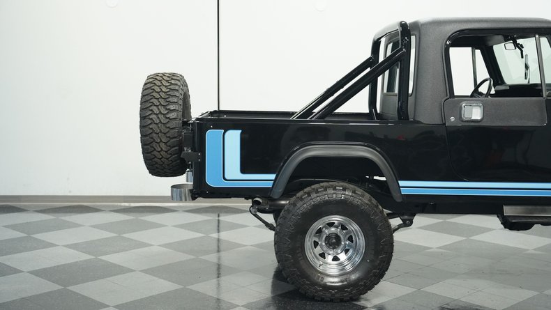 Jeep-Other-1982-Black-Black-34