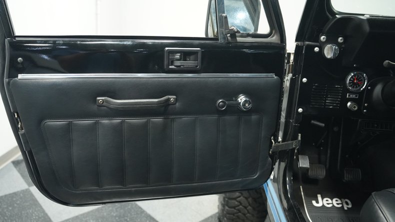 Jeep-Other-1982-Black-Black-39