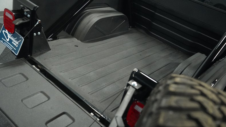 Jeep-Other-1982-Black-Black-5