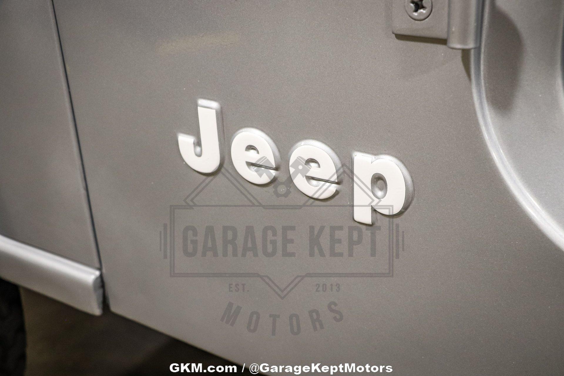 Jeep-Other-1983-Silver-Black-31