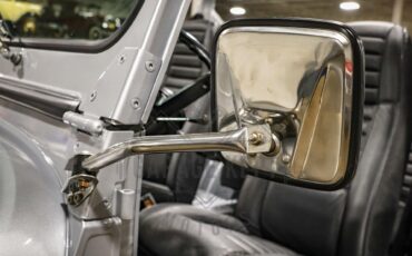 Jeep-Other-1983-Silver-Black-32