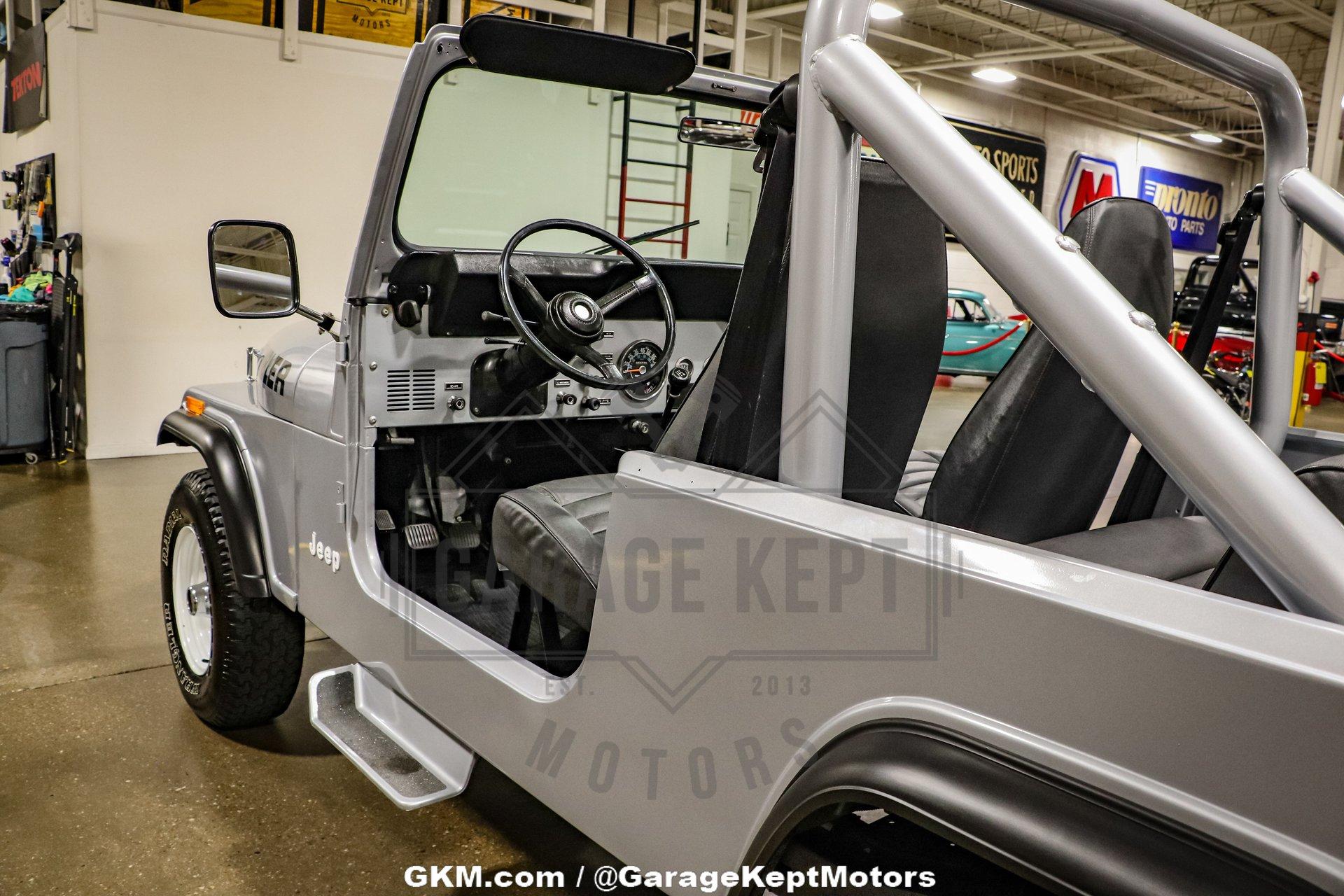Jeep-Other-1983-Silver-Black-34
