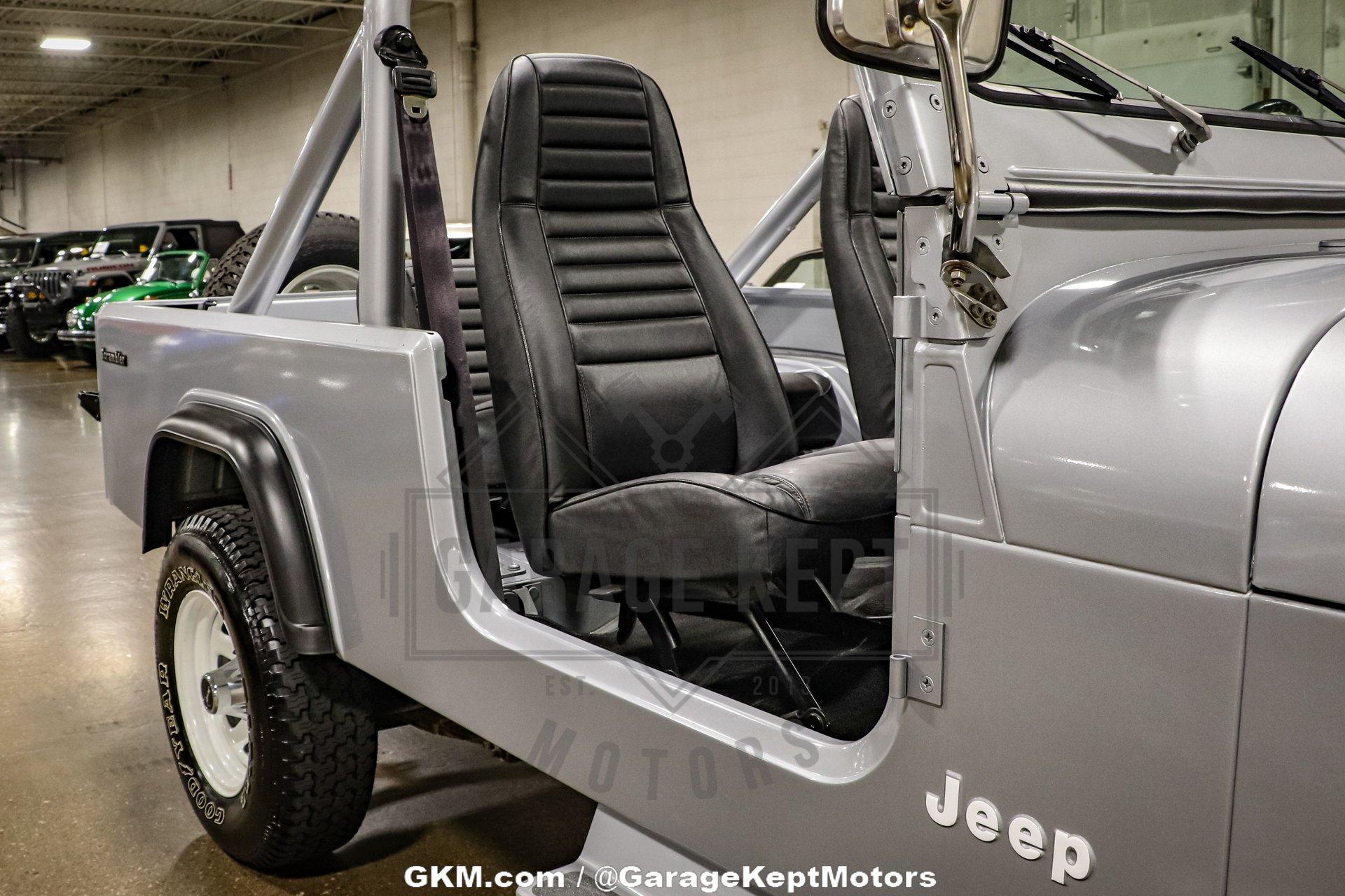 Jeep-Other-1983-Silver-Black-46