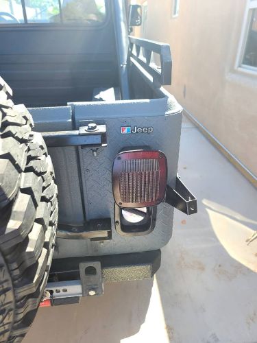 Jeep-Other-1985-Gray-5