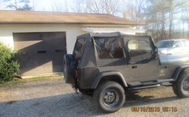 Jeep-Other-1988-Brown-7