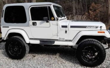 Jeep-Other-1989-White