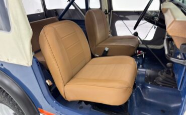 Jeep-Renegade-1979-Ensign-Blue-Tan-15