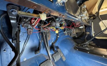 Jeep-Renegade-1979-Ensign-Blue-Tan-18