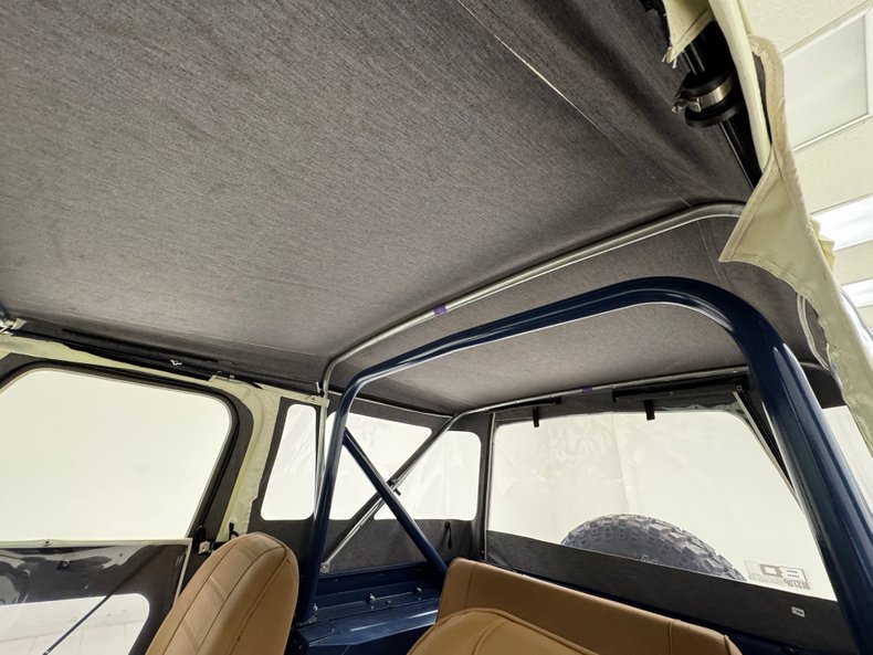 Jeep-Renegade-1979-Ensign-Blue-Tan-20