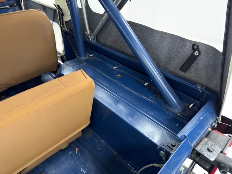 Jeep-Renegade-1979-Ensign-Blue-Tan-22