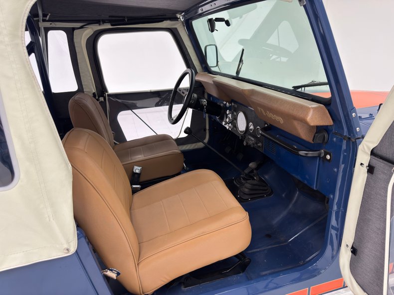 Jeep-Renegade-1979-Ensign-Blue-Tan-39