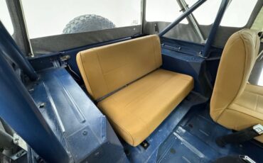Jeep-Renegade-1979-Ensign-Blue-Tan-40