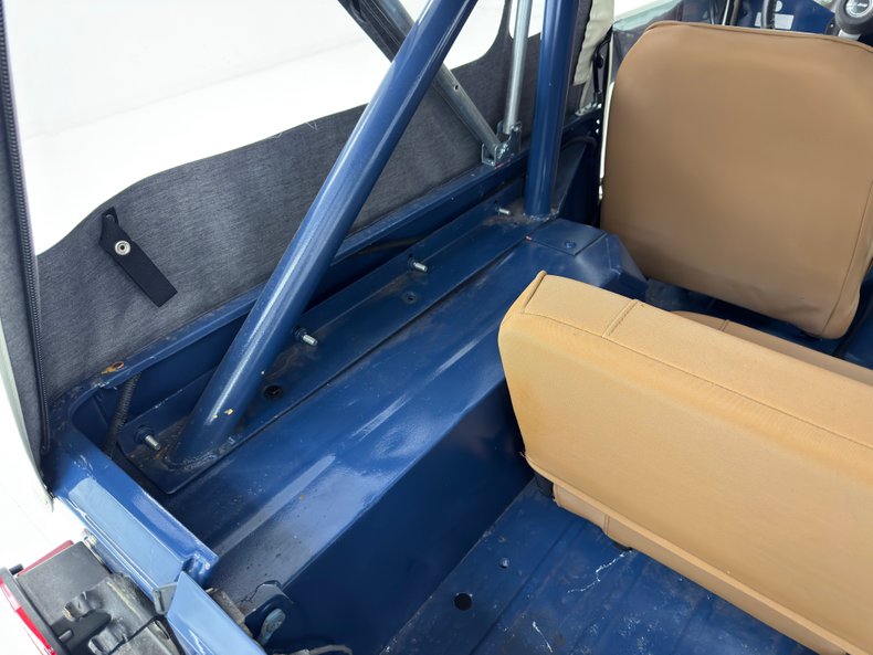 Jeep-Renegade-1979-Ensign-Blue-Tan-5