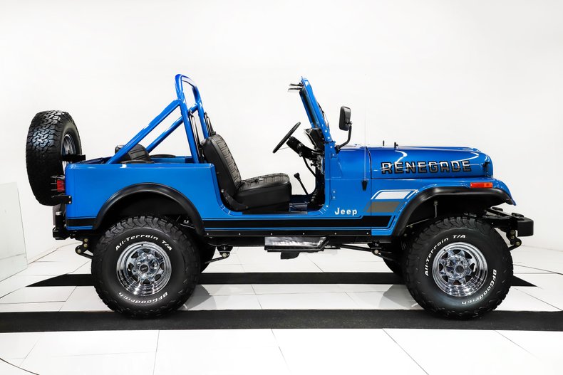 Jeep-Renegade-1984-Ballistic-Blue-Black-1
