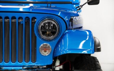 Jeep-Renegade-1984-Ballistic-Blue-Black-10