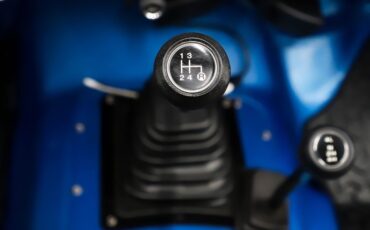 Jeep-Renegade-1984-Ballistic-Blue-Black-14