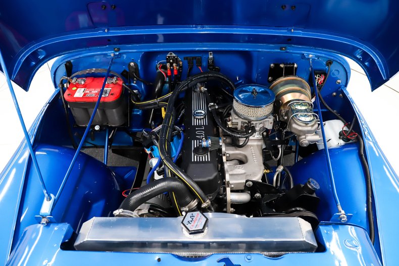 Jeep-Renegade-1984-Ballistic-Blue-Black-15