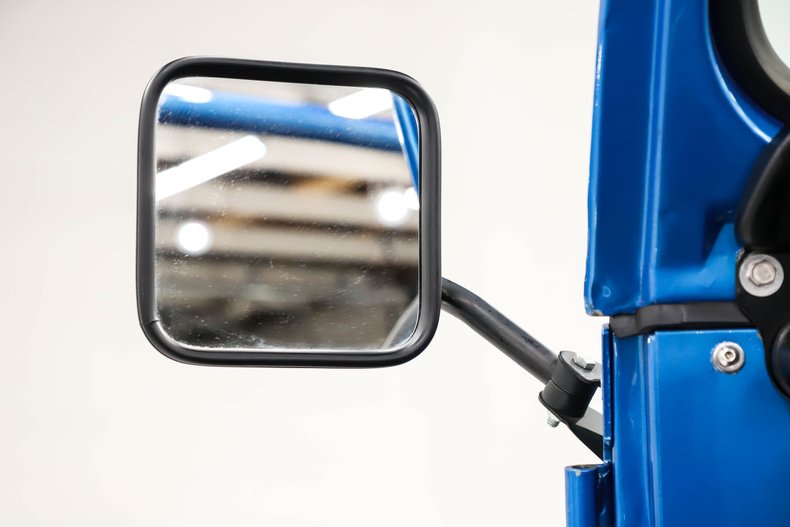 Jeep-Renegade-1984-Ballistic-Blue-Black-17
