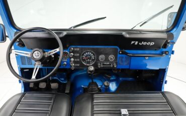 Jeep-Renegade-1984-Ballistic-Blue-Black-25