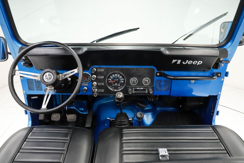 Jeep-Renegade-1984-Ballistic-Blue-Black-25