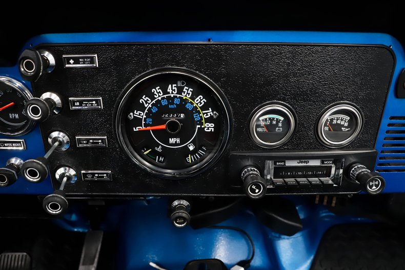 Jeep-Renegade-1984-Ballistic-Blue-Black-26