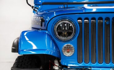 Jeep-Renegade-1984-Ballistic-Blue-Black-29