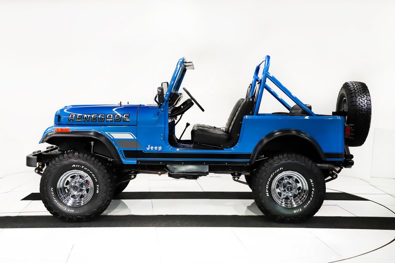 Jeep-Renegade-1984-Ballistic-Blue-Black-3