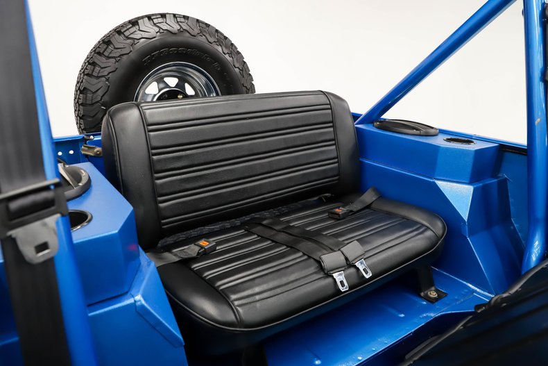 Jeep-Renegade-1984-Ballistic-Blue-Black-33