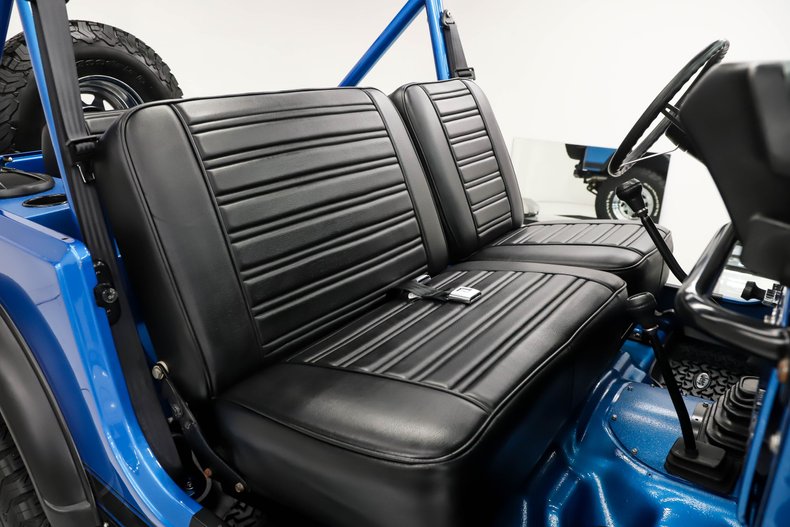 Jeep-Renegade-1984-Ballistic-Blue-Black-38
