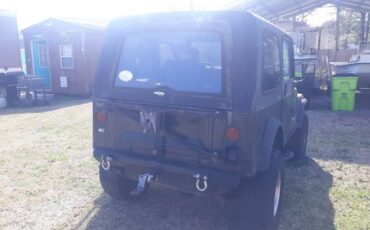 Jeep-Renegade-1984-Black-3