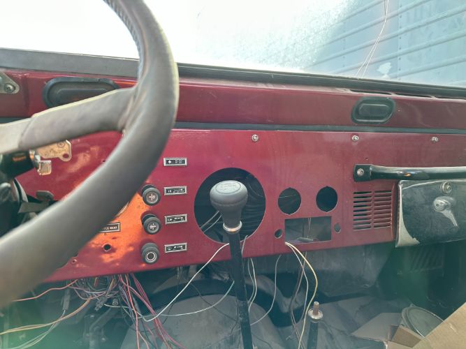 Jeep-Scrambler-1983-14