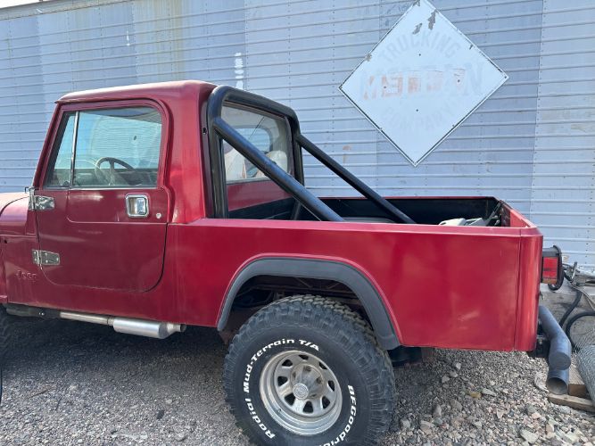 Jeep-Scrambler-1983-3