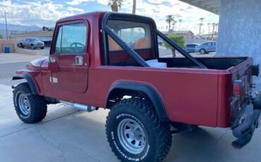 Jeep-Scrambler-1983