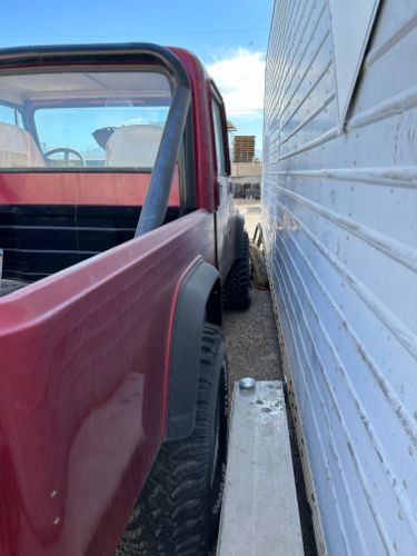 Jeep-Scrambler-1983-6