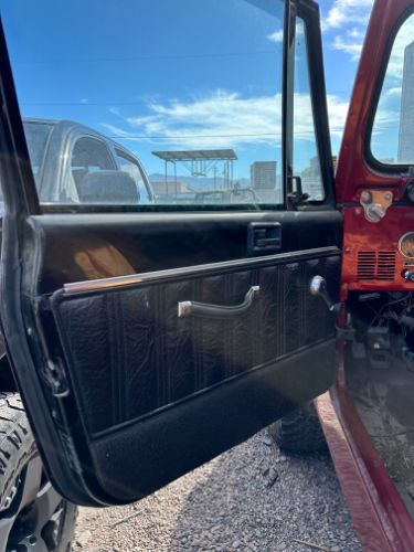 Jeep-Scrambler-1983-9