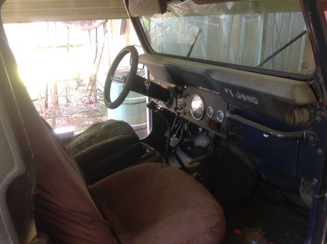 Jeep-Scrambler-1983-Blue-11