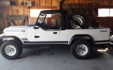 Jeep-Scrambler-1983-White