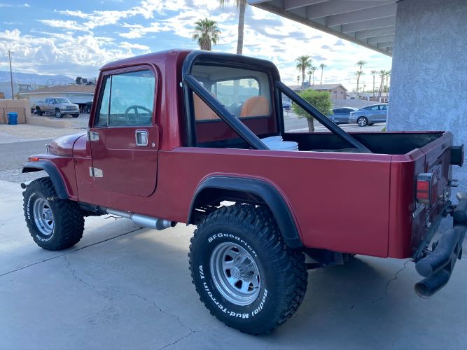 Jeep-Scrambler-1983