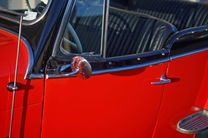 Jeep-Ster-1948-Red-Barcelona-Red-vinyl-11