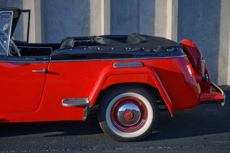 Jeep-Ster-1948-Red-Barcelona-Red-vinyl-2