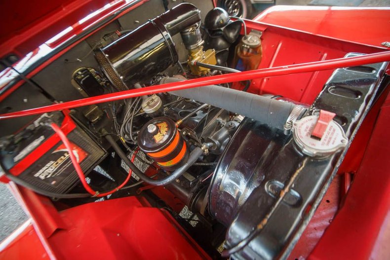 Jeep-Ster-1948-Red-Barcelona-Red-vinyl-20
